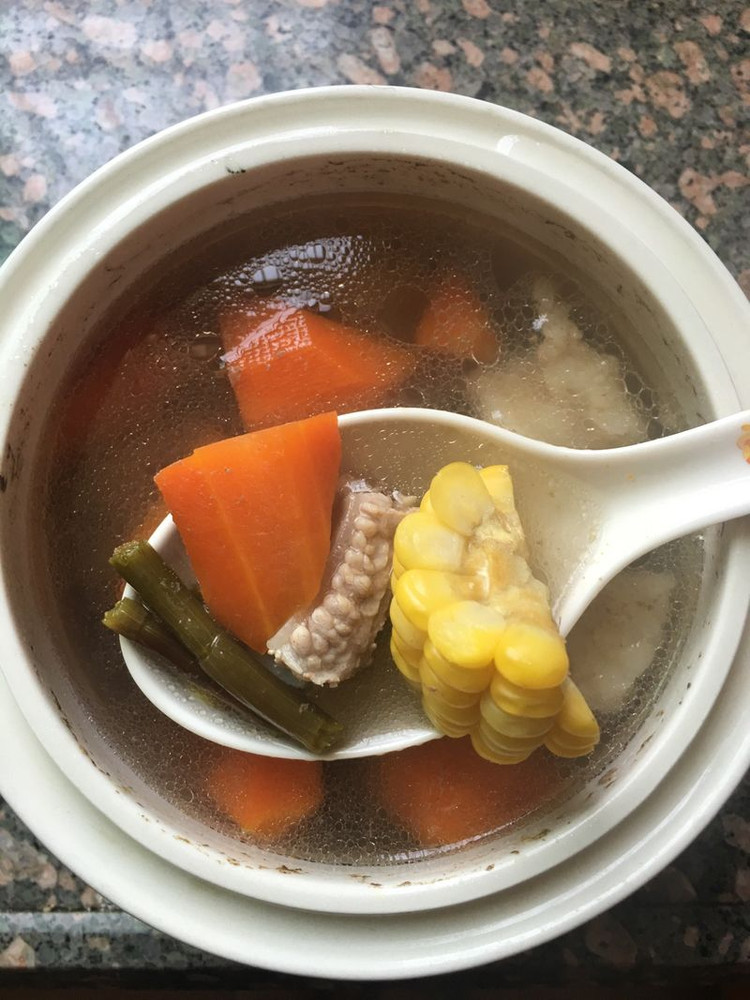 铁皮石斛养生汤的做法