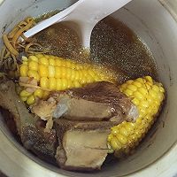 虫草花干贝玉米汤（产后月子餐）的做法图解3