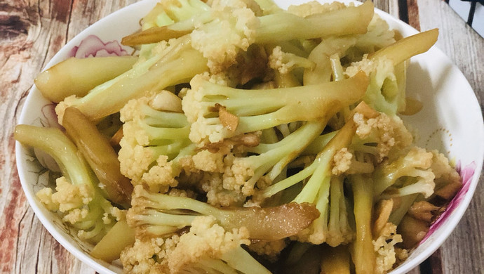 清炒白菜花怎么做 清炒白菜花的做法 豆果美食