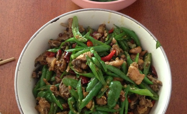 小尖椒鸡