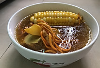 虫草玉米排骨汤的做法