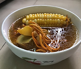 虫草玉米排骨汤的做法