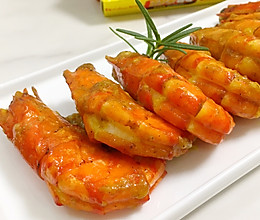 #巨下饭的家常菜#港式茶餐厅的经典菜式：奶油咖喱大虾的做法