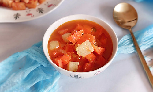 番茄炖土豆胡萝卜的做法
