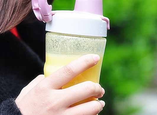 [Oster 女神食谱] 七日美肤系列之黄椒菠萝汁