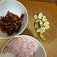 #一学就会快手菜#肉末炒粉皮的做法图解2