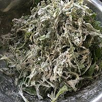 清香爽口的荠菜麦饭的做法图解4