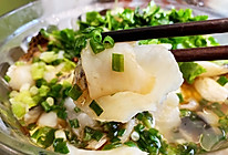#爱乐甜夏日轻脂甜蜜#特别快手鲜美的葱油豆腐鱼片的做法