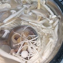 羊杂菌菇汤（火锅）