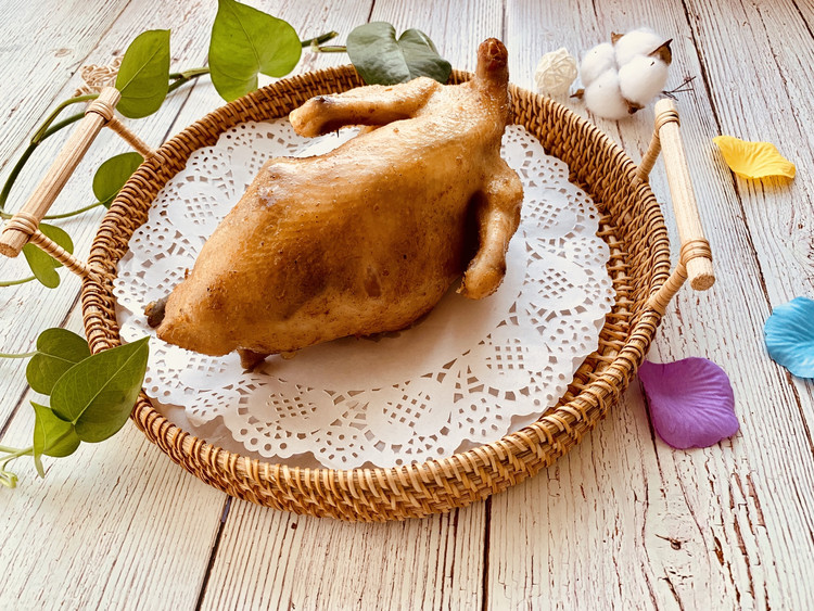 古法铸铁锅盐焗鸡的做法