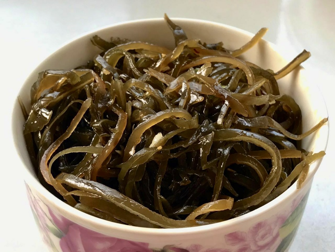 Stir fried shredded kelp