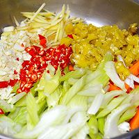泡椒凤爪的做法图解3
