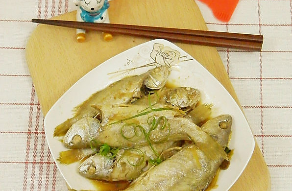 豆瓣酱黄花鱼——简简单单做好吃的小鱼