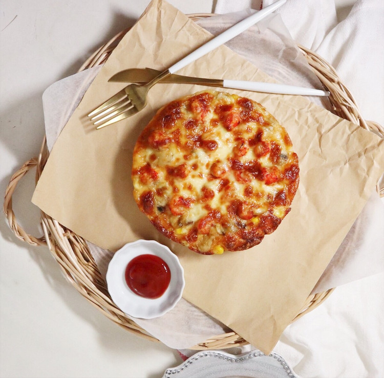 卡士烤箱CO-750A食谱之小龙虾披萨和三文鱼芦笋披萨的做法