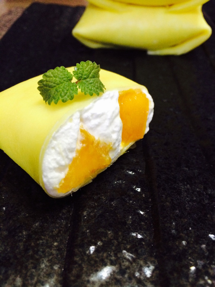 芒果班戟—超过满记的好味道的做法