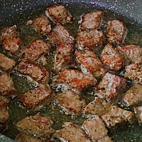 黑椒牛肉粒￨外焦里嫩的做法图解4