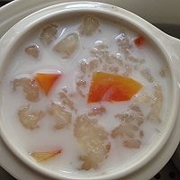 牛奶木瓜炖雪蛤的做法图解1