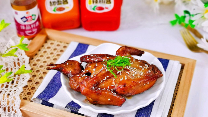 黑胡椒辣酱烤乳鸽