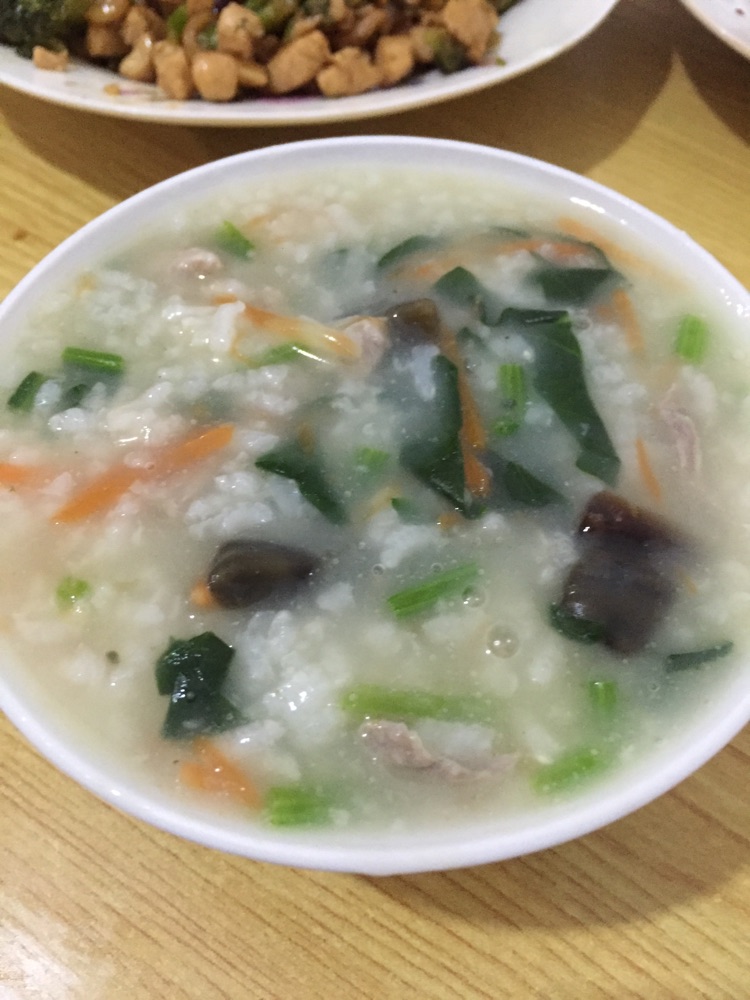 皮蛋瘦肉粥的做法图解4