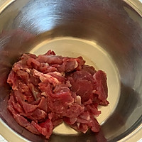 滑蛋牛肉的做法图解1