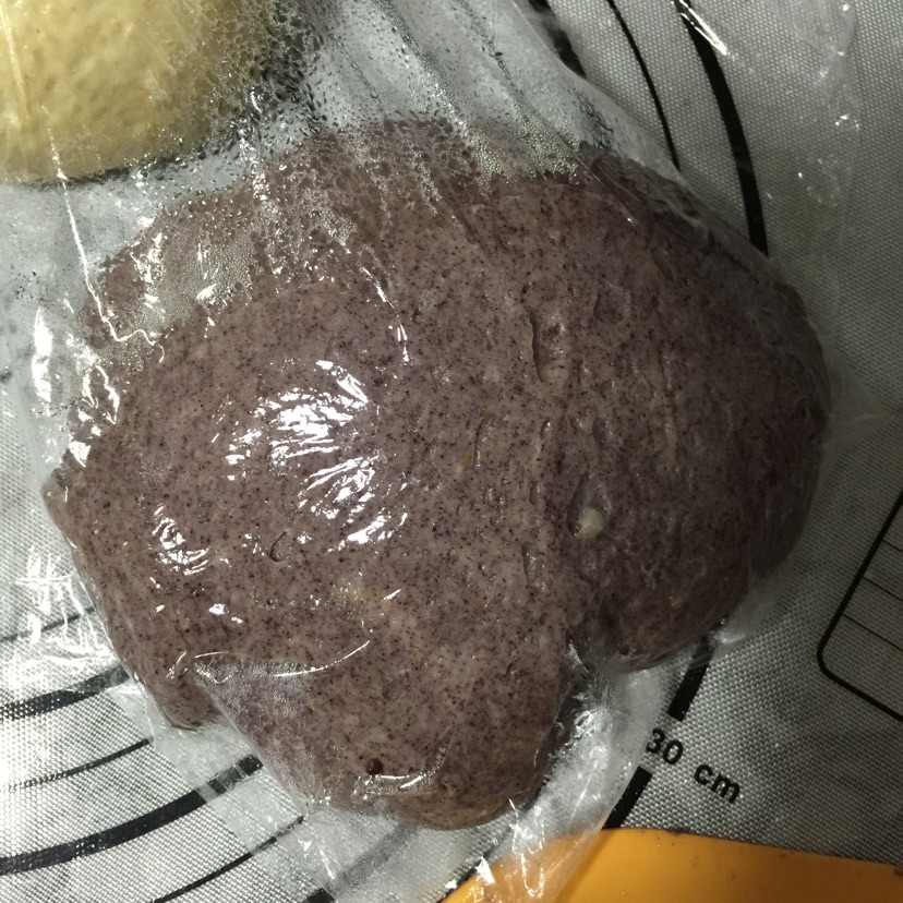 黑米紫薯包的做法图解2