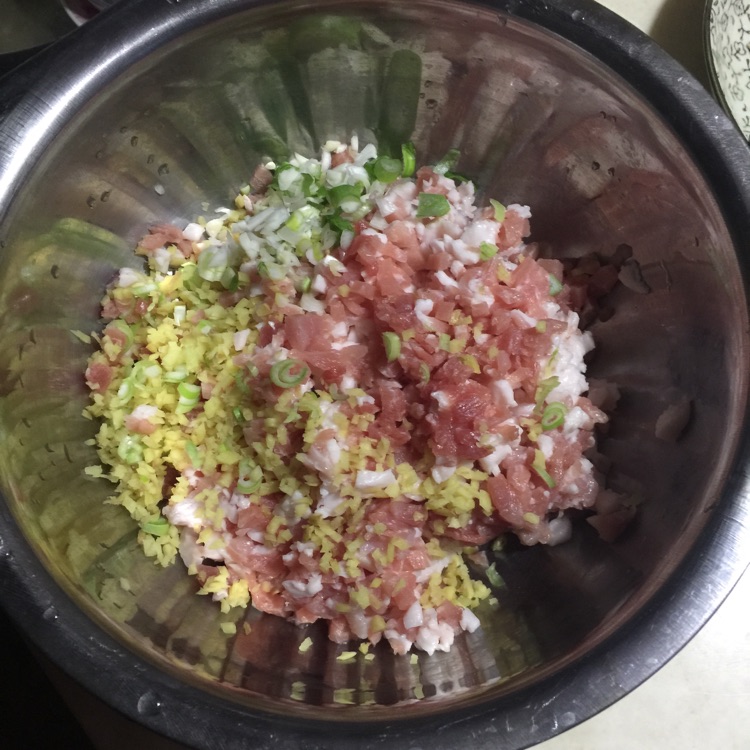 白菜饺子的做法图解3