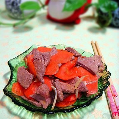 胡萝卜炒猪肝