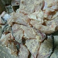香酥鱼块的做法图解1