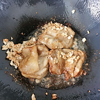 蒜香蚝油焖鸡的做法图解7