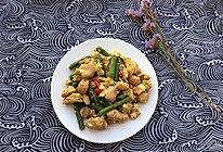 芦笋巴沙鱼炒蛋【满满肉感】的做法