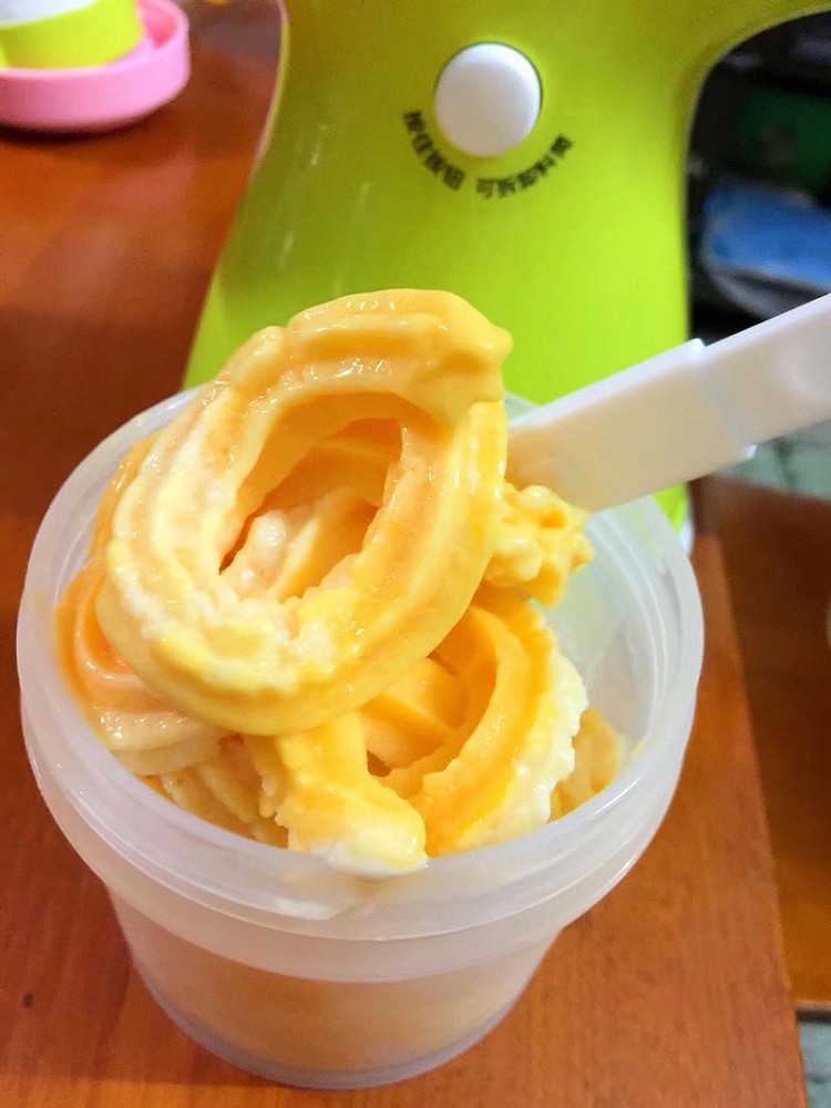 芒果酸奶冰淇淋的做法