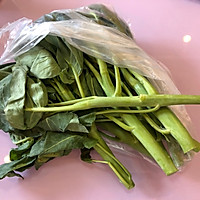 豆豉鲮鱼炒芥蓝的做法图解1