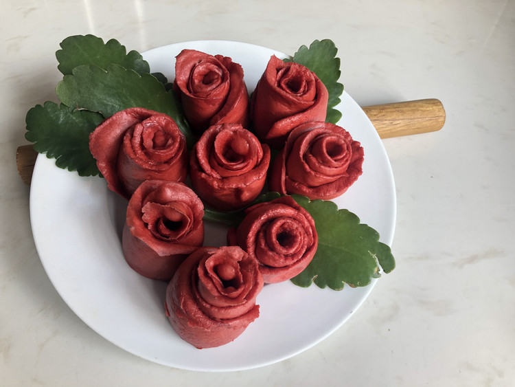 玫瑰馒头——浪漫与现实的完美统一的做法