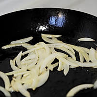 奶油蘑菇培根意面的做法图解5