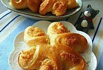 椰蓉花型面包#东菱魔法云面包机#的做法