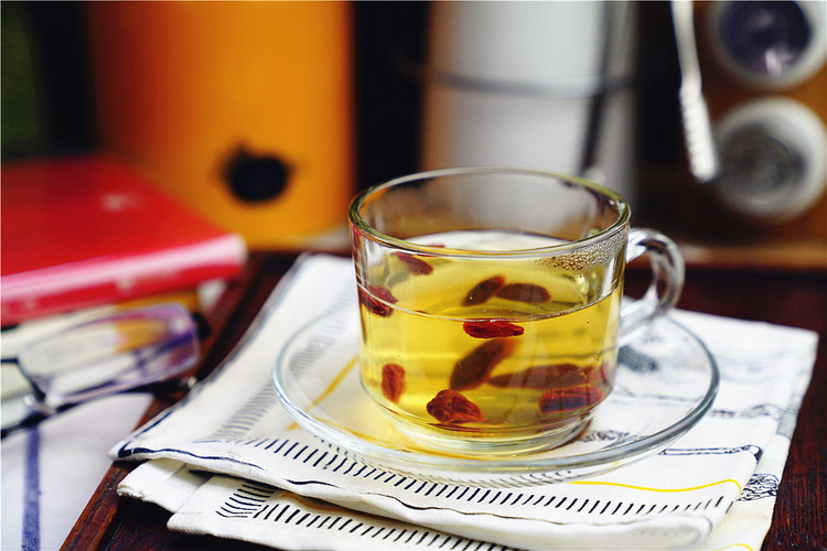 红枣西洋参茶的做法