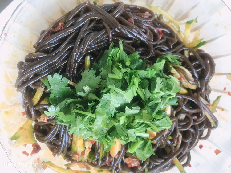 酸辣厥根粉的做法