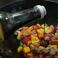 年夜菜——牛气冲天，快手黑椒牛肉粒的做法图解6