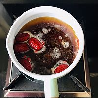 暖宫必备的红糖鸡蛋红枣水的做法图解4