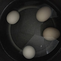 当归药膳煮鸡蛋的做法图解2