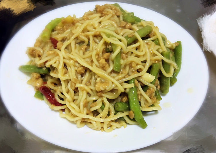 肉沫豆角焖面的做法