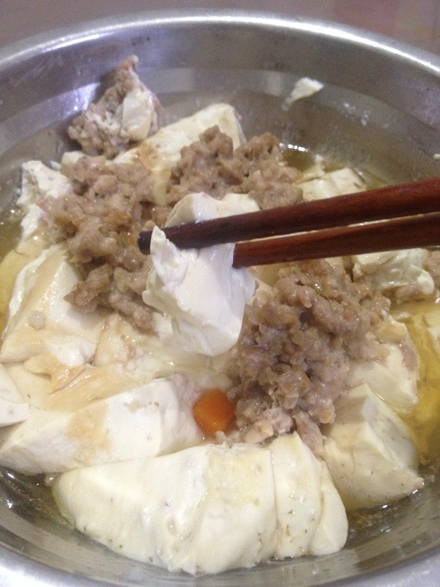 超级简单的豆腐蒸肉的做法