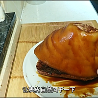 #肉食主义狂欢#经典川菜东坡肘子，色泽红亮，肥而不腻的做法图解6