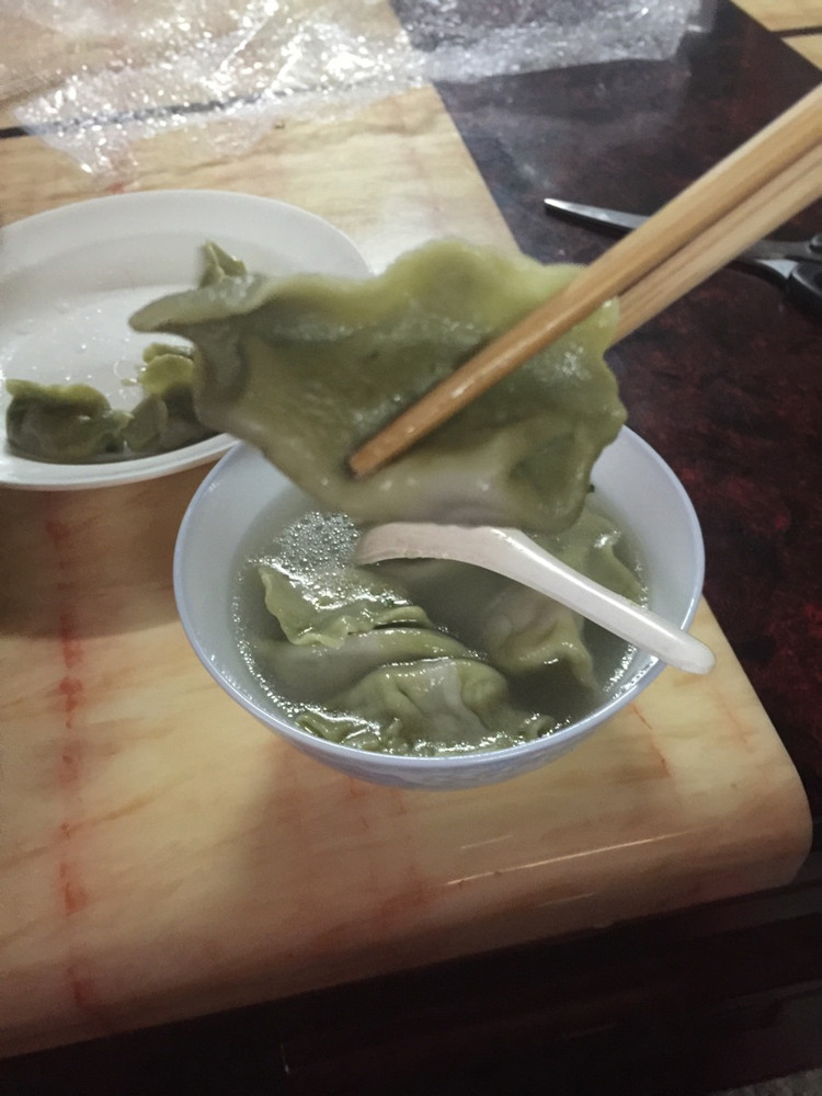 抹茶鱼肉饺子的做法