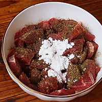 黑椒牛肉粒￨外焦里嫩的做法图解3