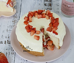 草莓雪崩蛋糕（6寸）的做法