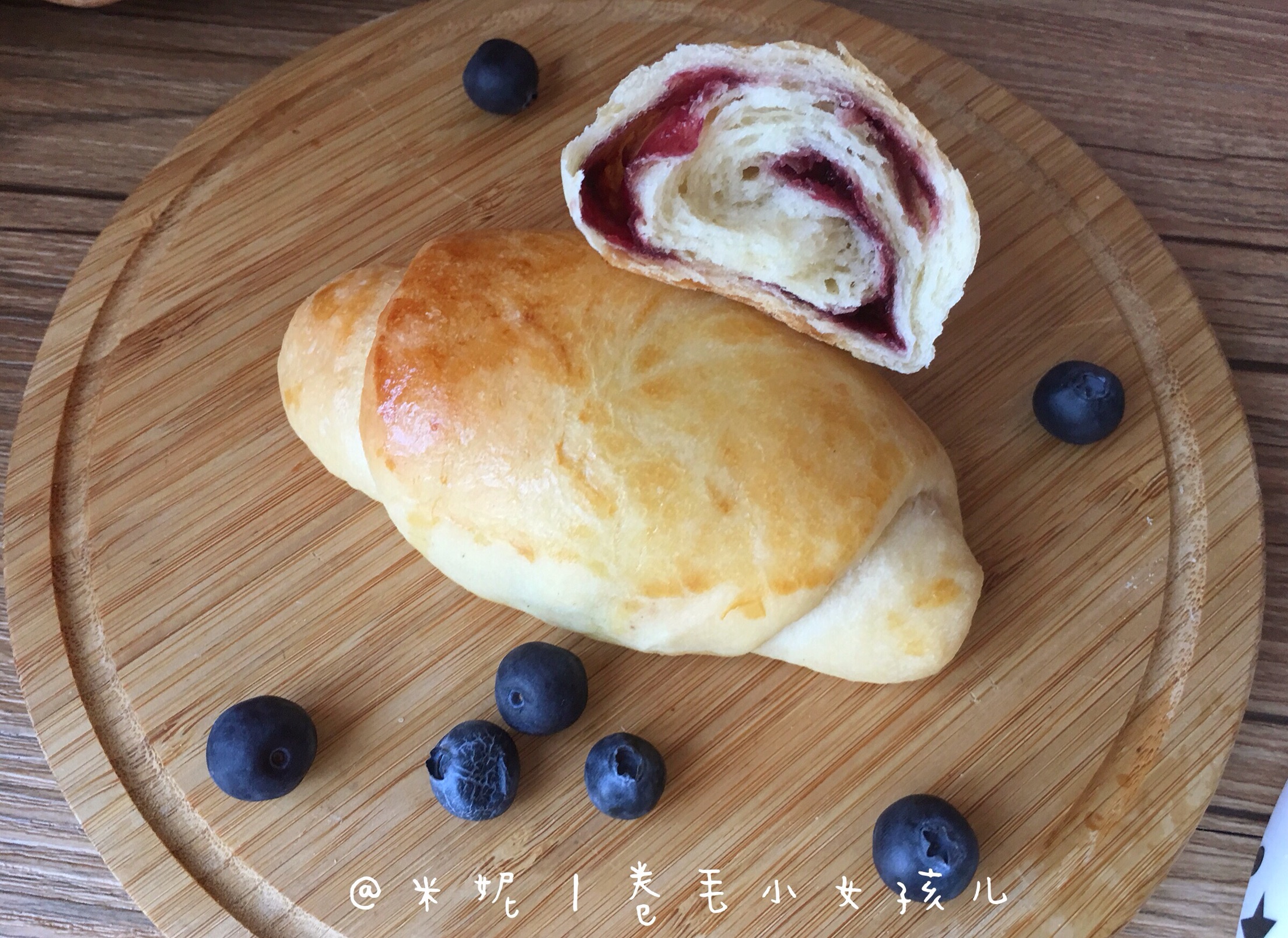 Soft blueberry bun