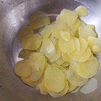 #给年味整点鲜的#香脆土豆片的做法图解6