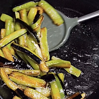酱香肉沫茄子的做法图解1