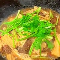 腐竹炒牛肉的做法图解6